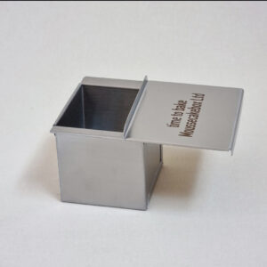 Cubes 8cm Classic Travel Cake Mould